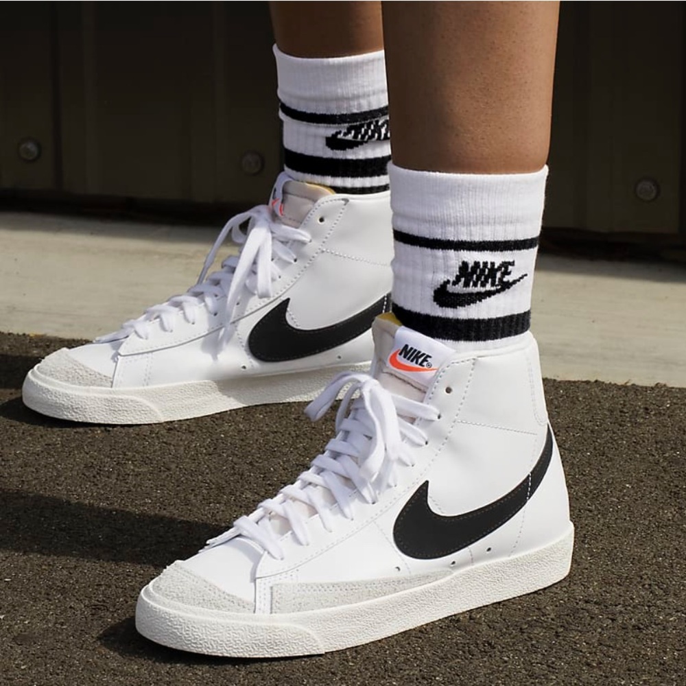 Nike Blazer Mid 77 Sneaker